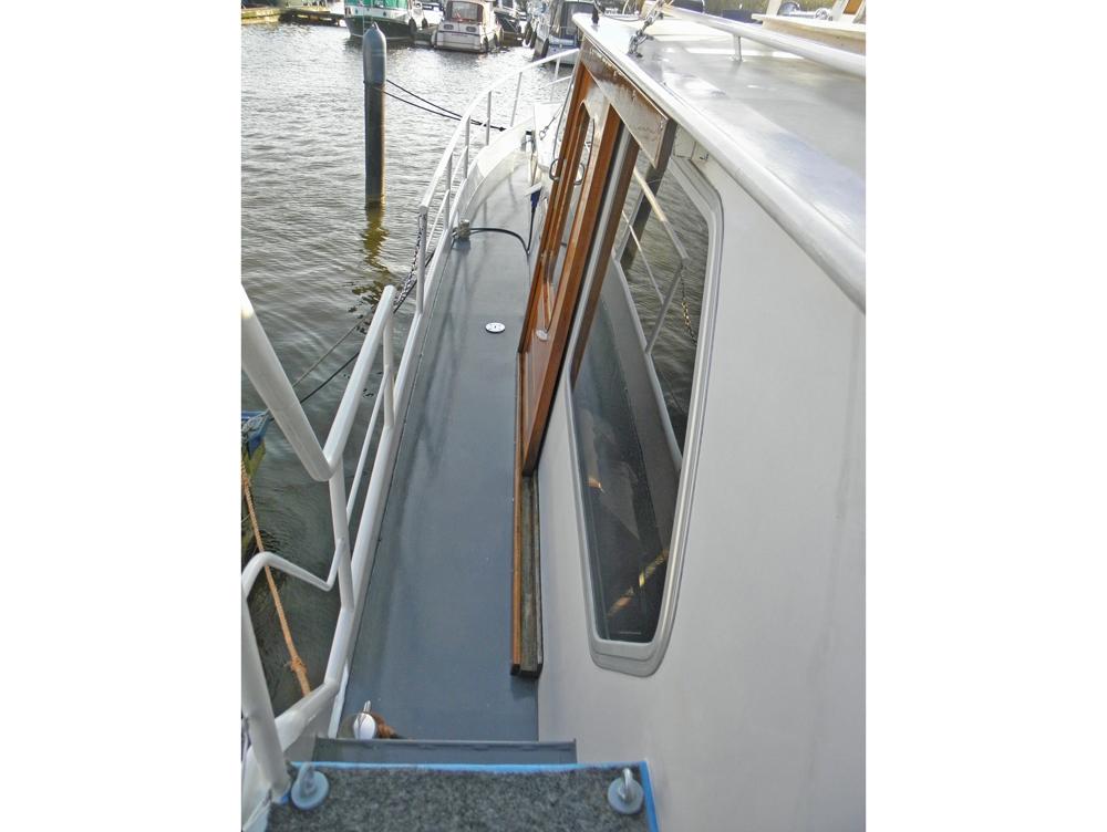 picture Deck equipment